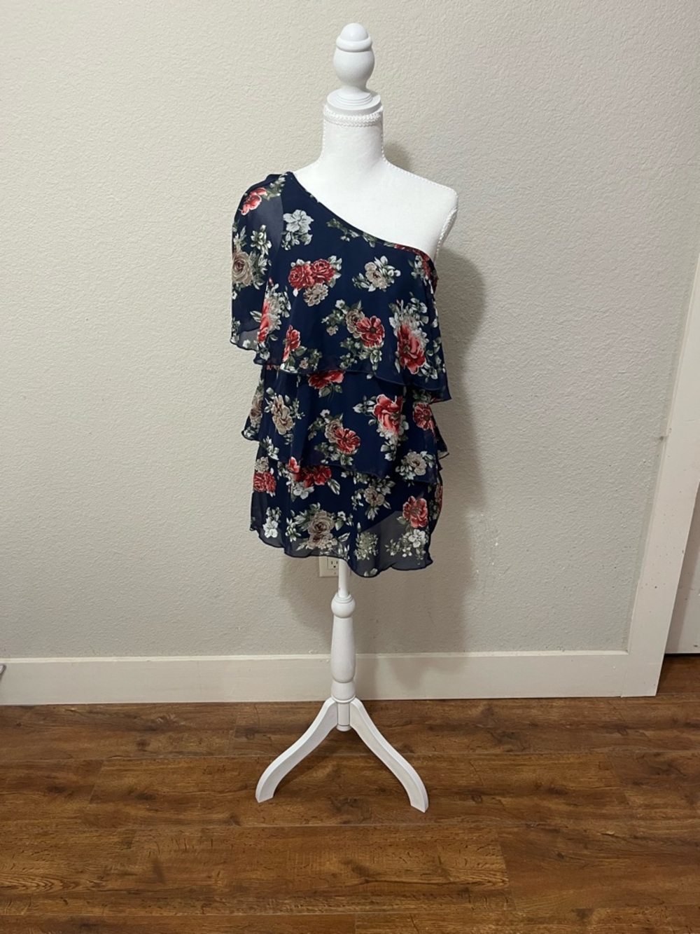 Corvia One-Shoulder Navy Floral Tiered Blouse